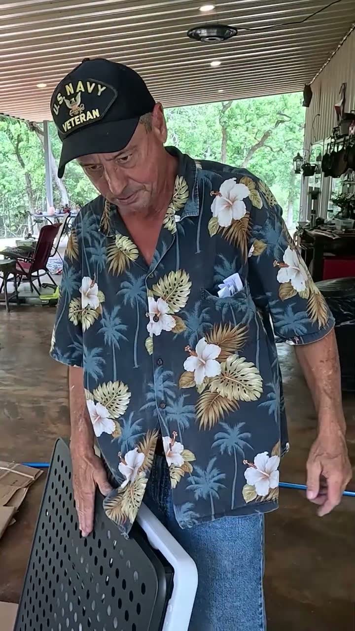 MAKE CHANGES 5ft Folding Table for Picnic Camping