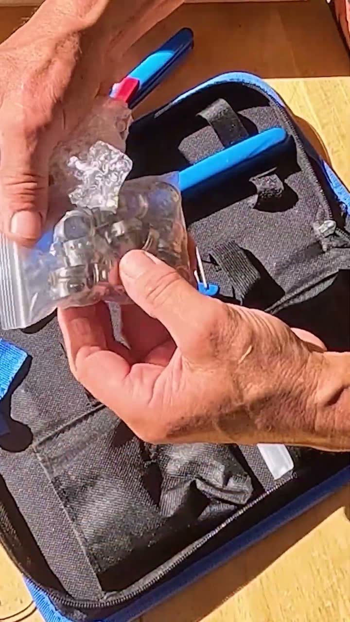 PEX Crimping Tool Kit