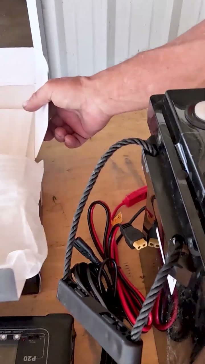 Dude RV showing the battery setup from the KACOLA video