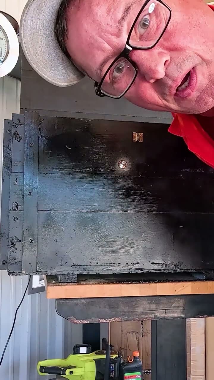 Dude RV at the closed chest from the KACOLA video