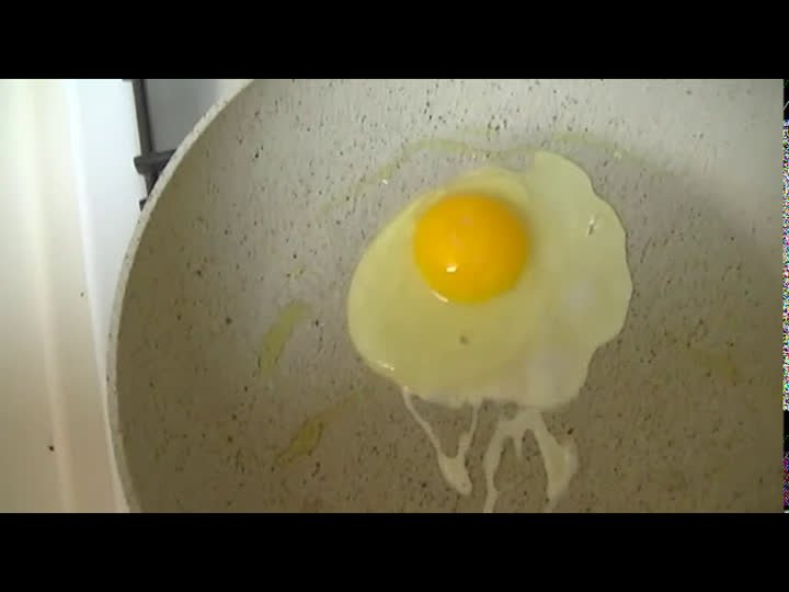 Bacon And Eggs Made Easy With The Rock Frying Pan By Starfrit